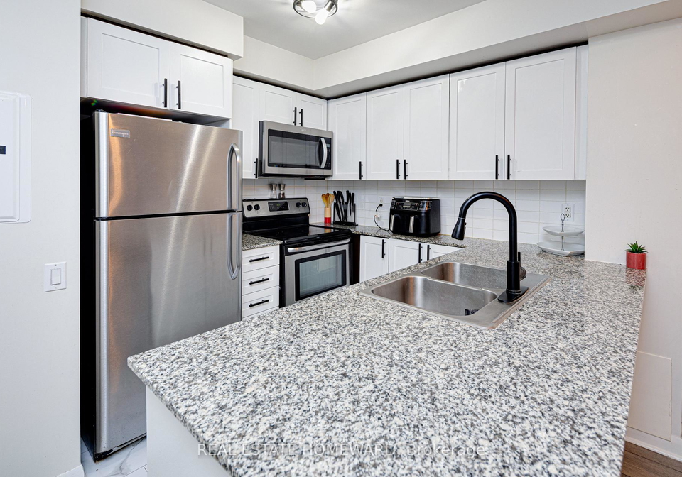 525-wilson-avenue-toronto-ontario-c12060532
