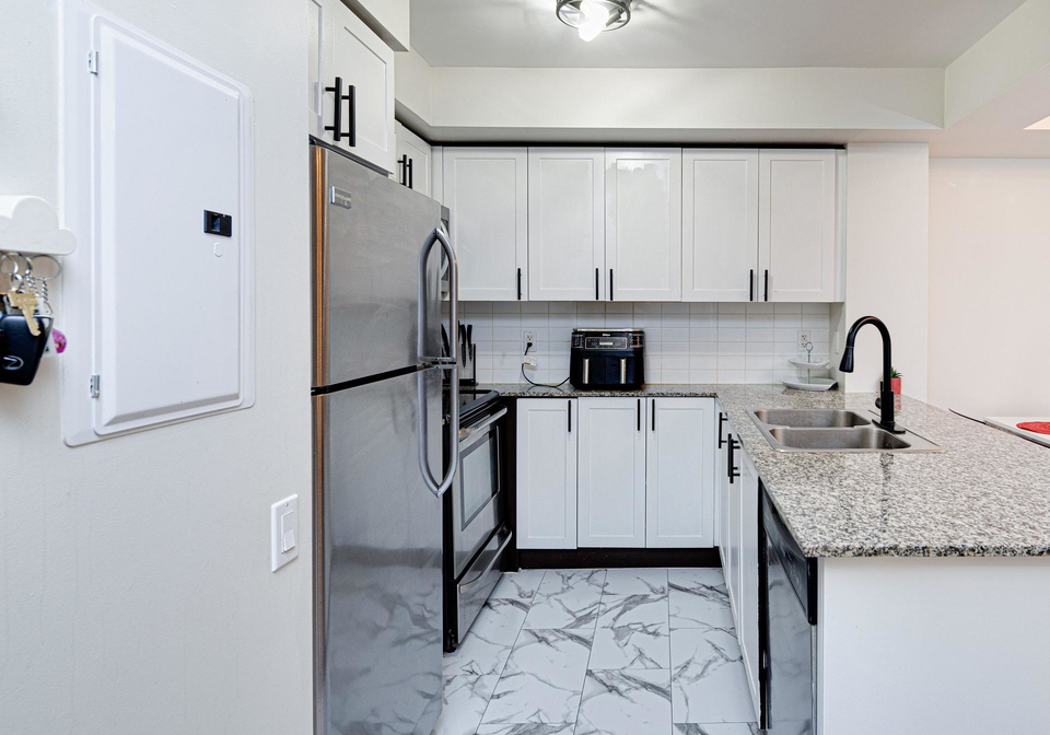 525-wilson-avenue-toronto-ontario-c12060532