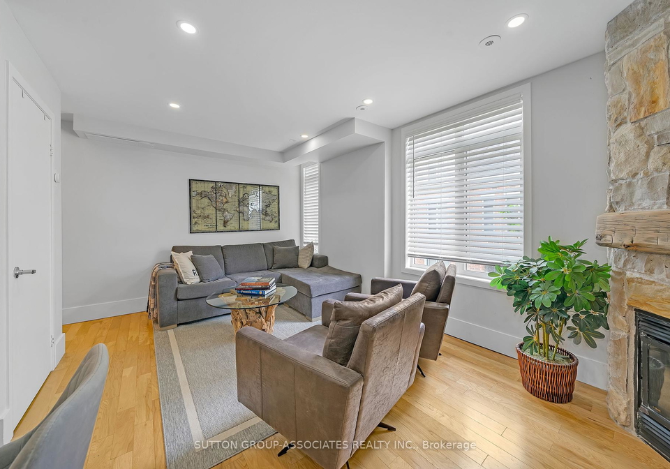 415-jarvis-street-toronto-ontario-c12063276