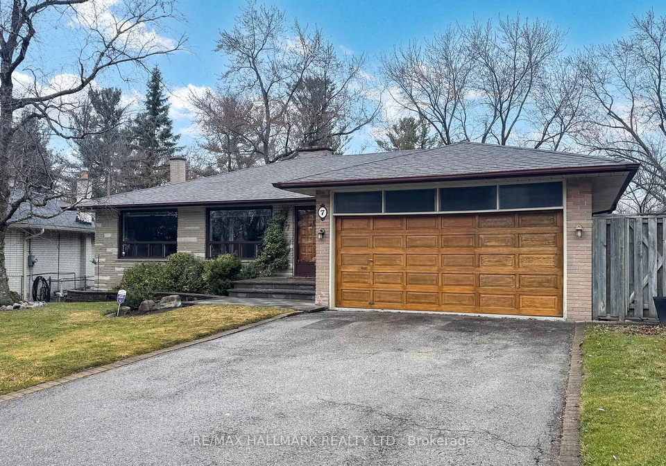 7-warlock-crescent-north-york-ontario-c12065326