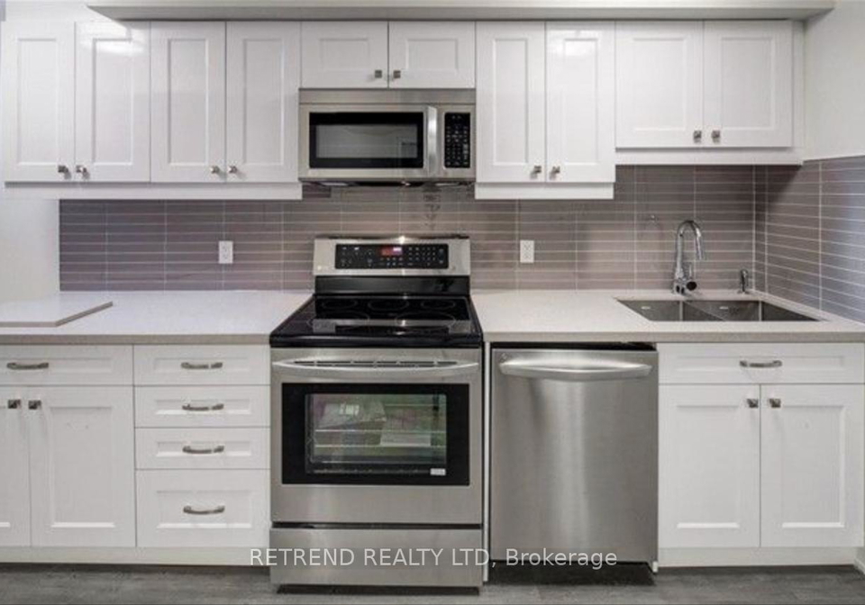892-palmerston-avenue-toronto-ontario-c12065414