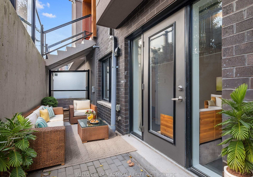 16-marquette-avenue-toronto-ontario-c12067921