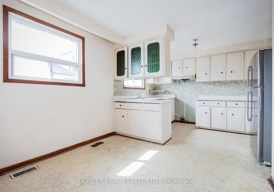 59-bowhill-crescent-north-york-ontario-c12068065