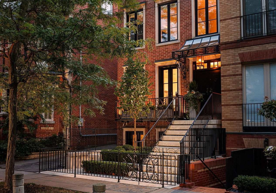 112-hazelton-avenue-toronto-ontario-c12072633
