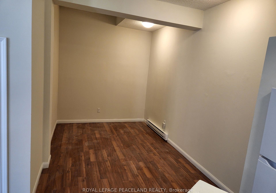 558-spadina-crescent-toronto-ontario-c12073143