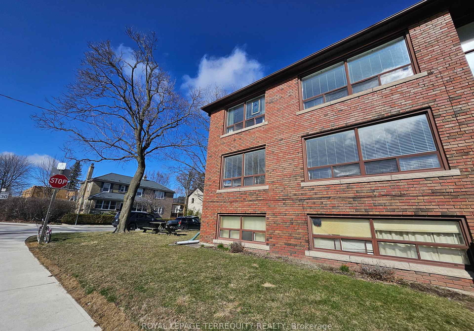 401-winnett-avenue-toronto-ontario-c12073213