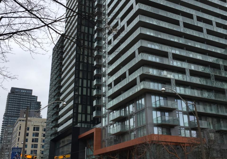 50-wellesley-street-e-toronto-ontario-c12074102