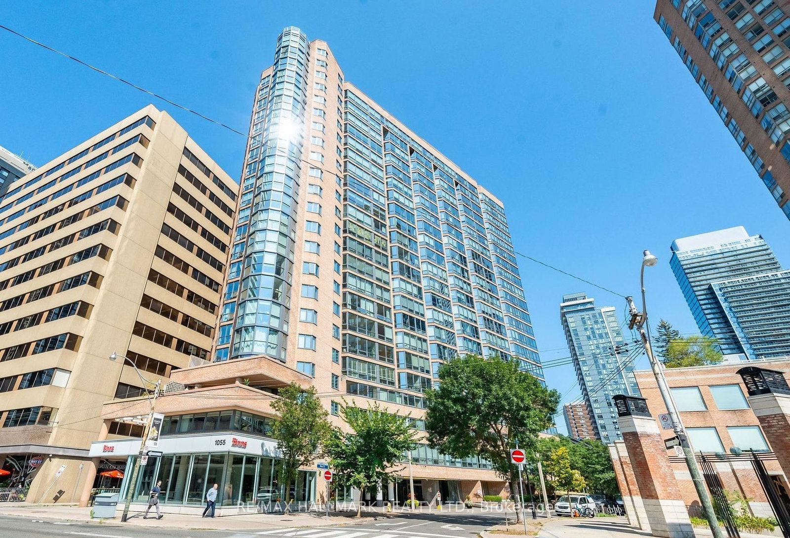 1055-bay-street-toronto-ontario-c12075620