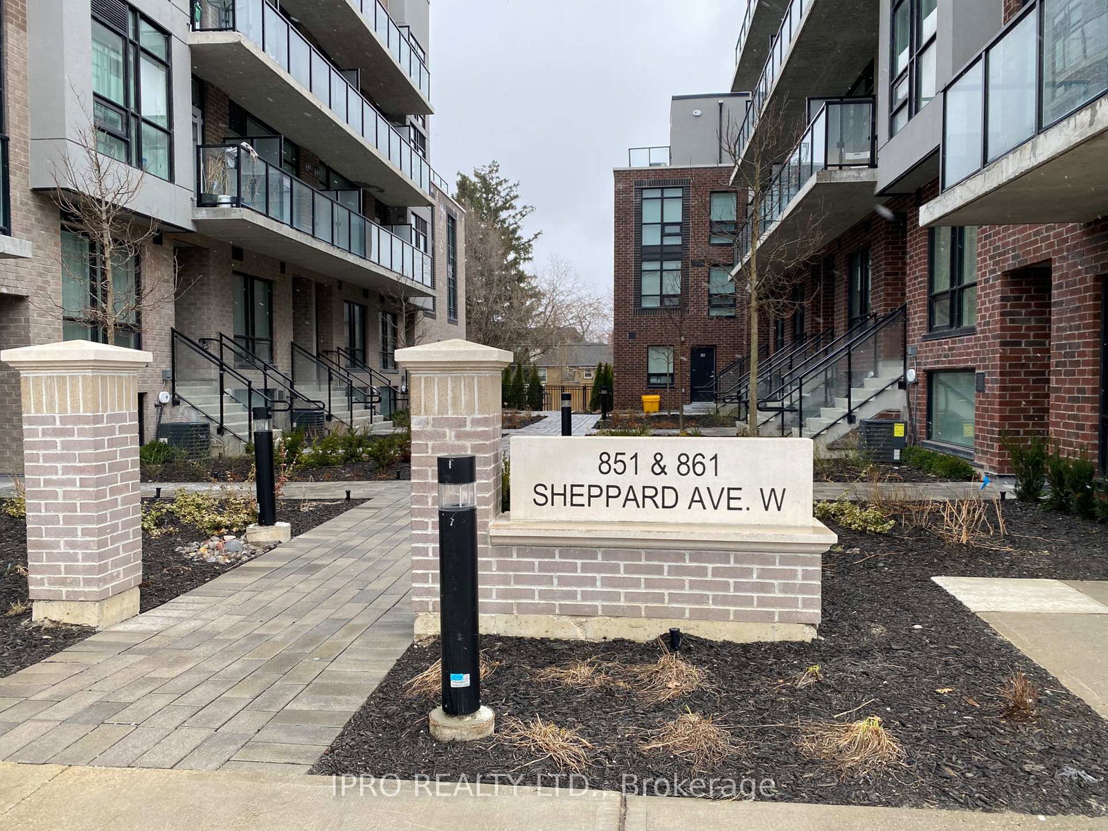 861-sheppard-avenue-w-toronto-ontario-c12076850
