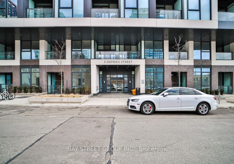 5-defries-street-s-toronto-ontario-c12079543