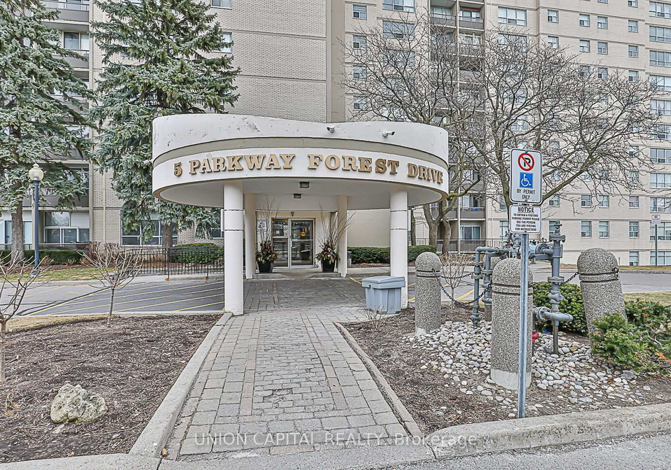 5-parkway-forest-drive-north-york-ontario-c12080136