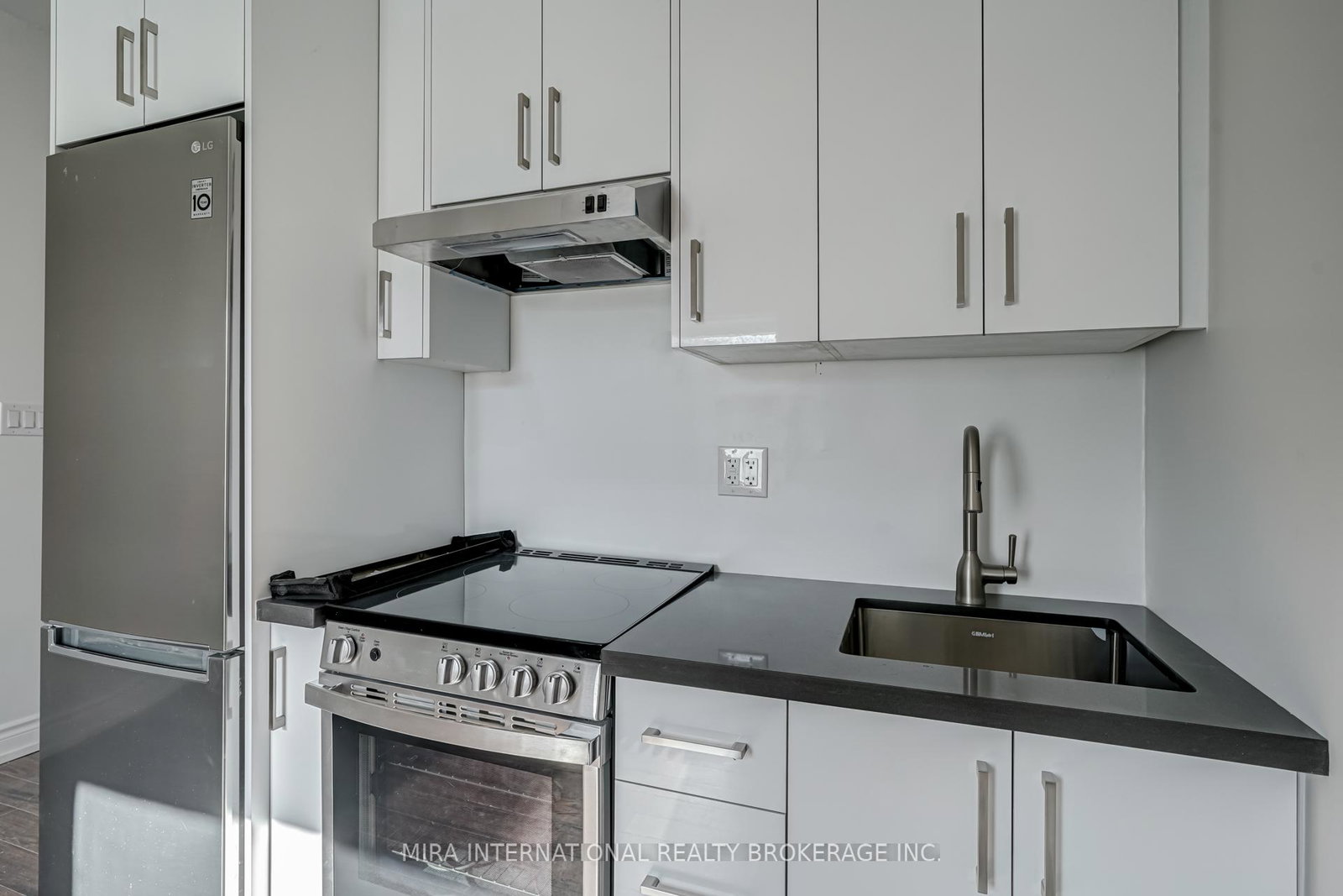 180-sherbourne-street-toronto-ontario-c12082571