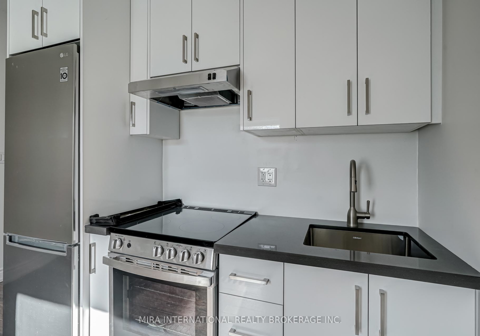 180-sherbourne-street-toronto-ontario-c12082571
