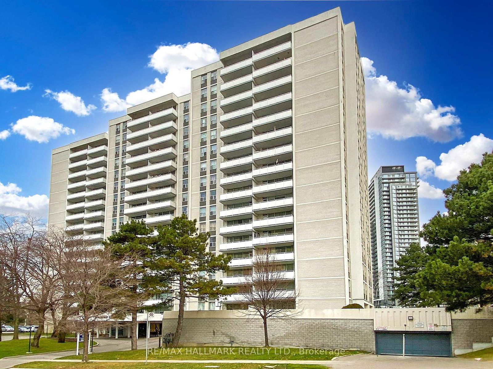 10-parkway-forest-drive-north-york-ontario-c12083934