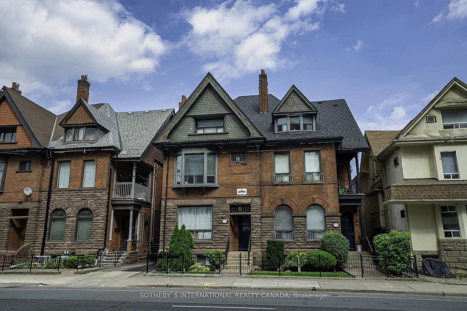 101-spadina-road-toronto-ontario-c12084583