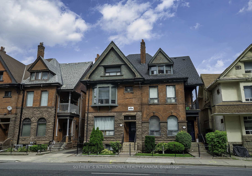 101-spadina-road-toronto-ontario-c12084583
