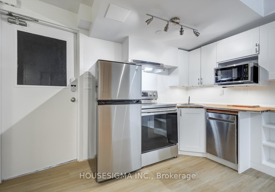 661-huron-street-toronto-ontario-c12086261