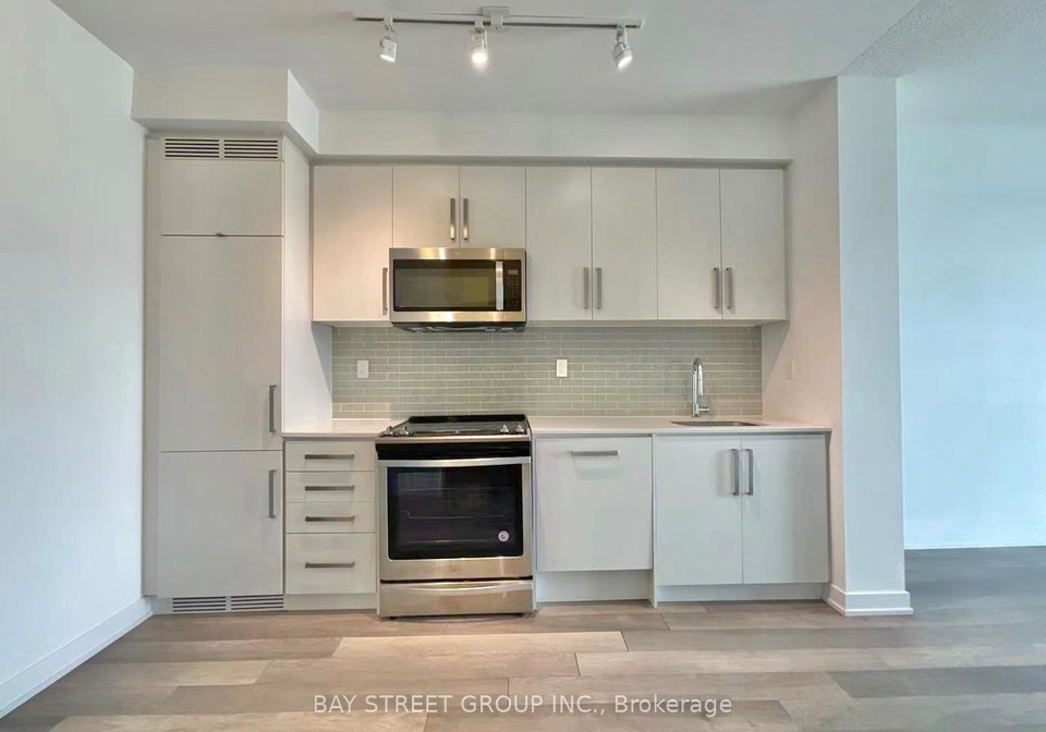 5180-yonge-street-toronto-ontario-c12087807