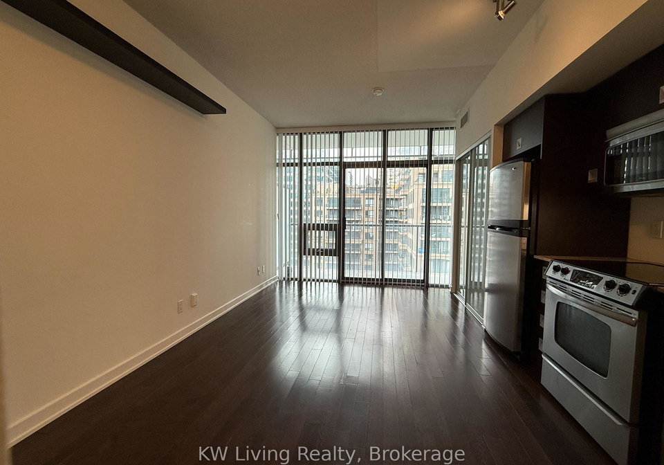 33-charles-street-e-toronto-ontario-c12090563