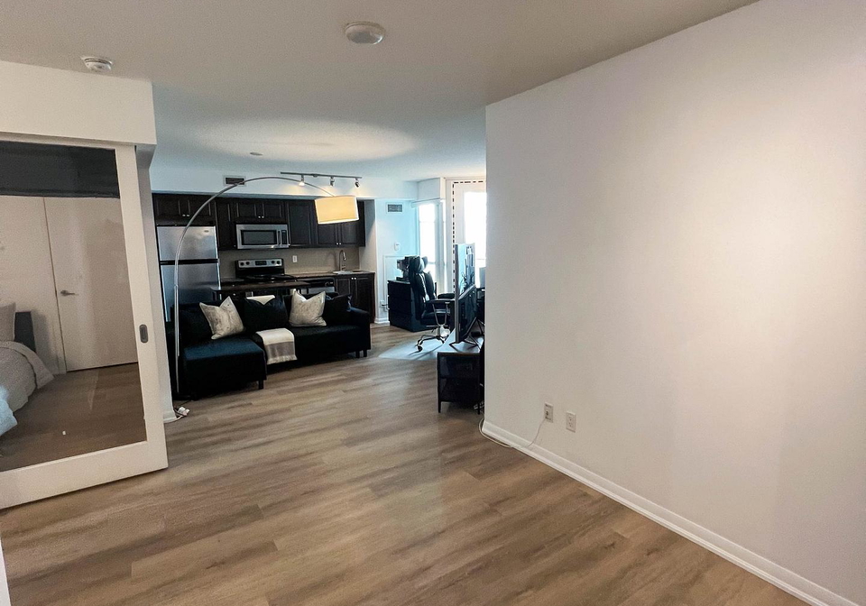 209-fort-york-boulevard-toronto-ontario-c12092242