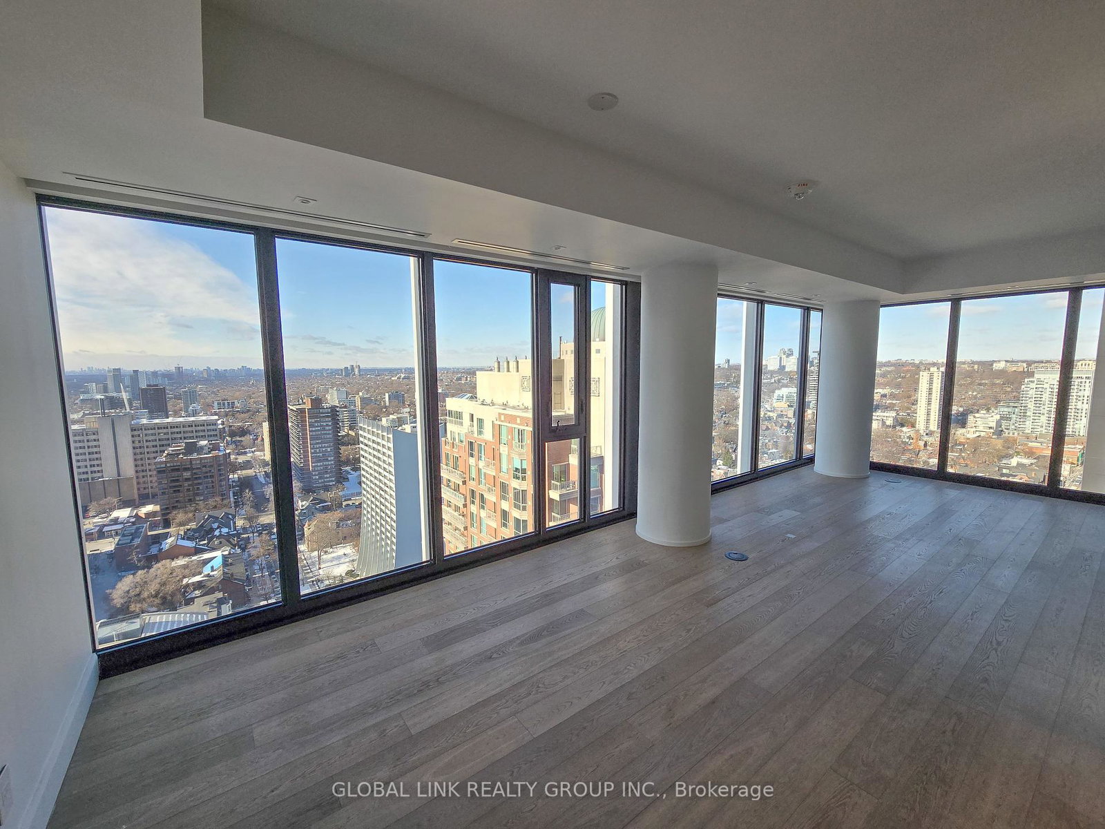 200-cumberland-street-toronto-ontario-c12092892