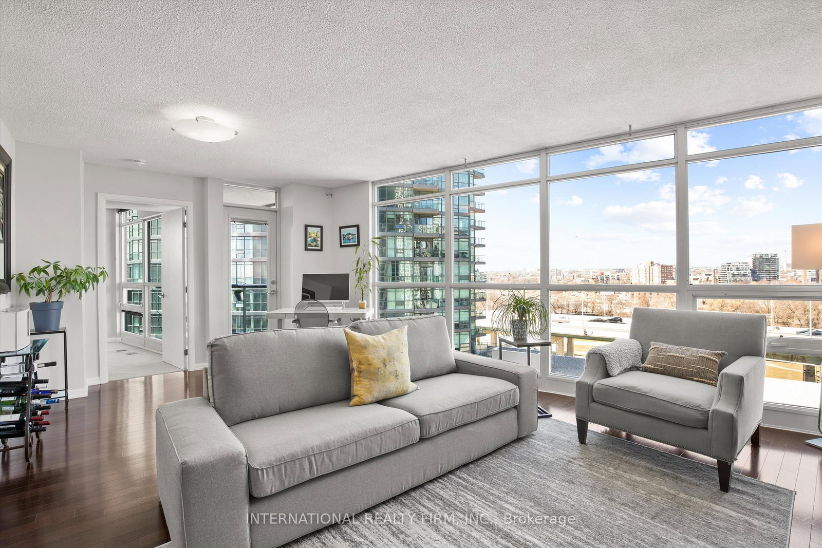 219-fort-york-boulevard-toronto-ontario-c12093373