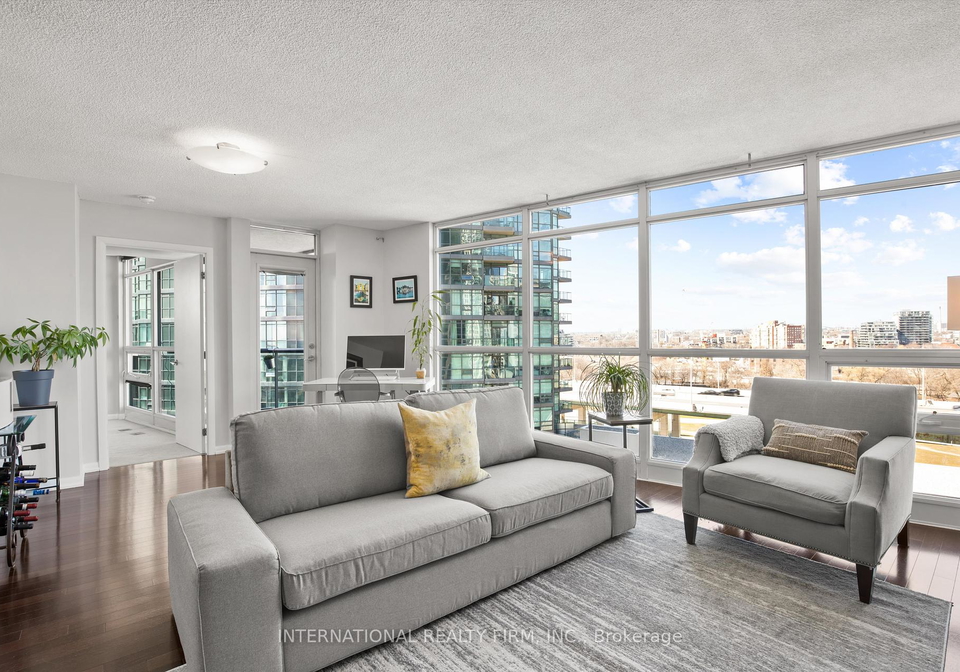 219-fort-york-boulevard-toronto-ontario-c12093373