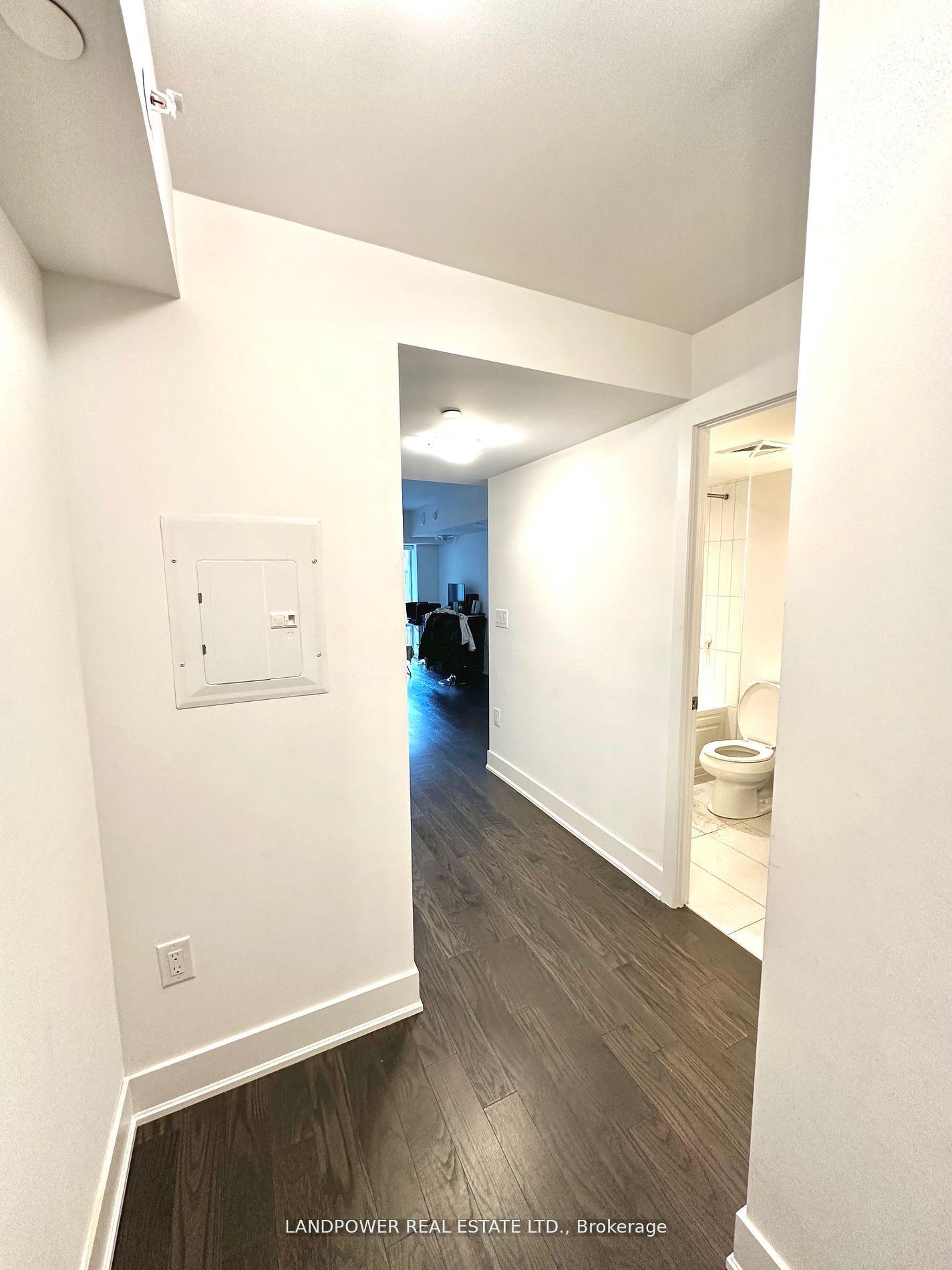 955-bay-street-toronto-ontario-c12093430