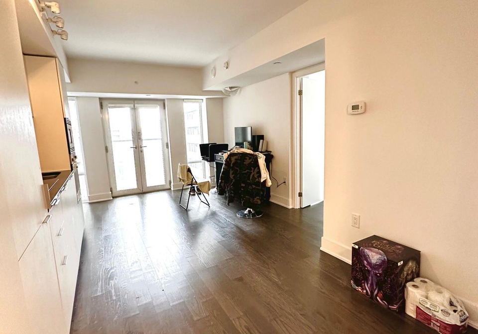 955-bay-street-toronto-ontario-c12093430