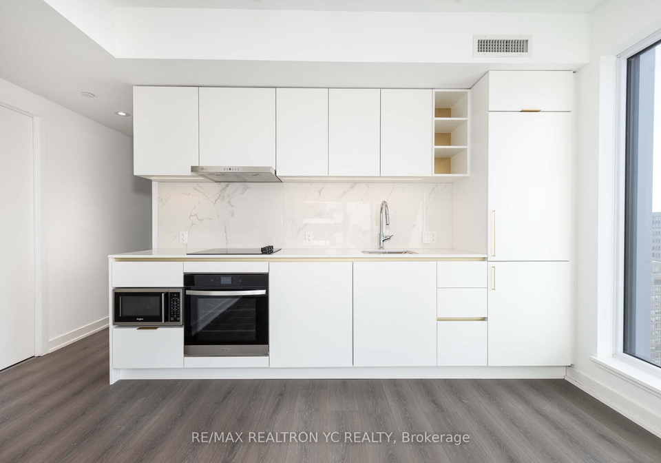 8-wellesley-street-w-toronto-ontario-c12093679