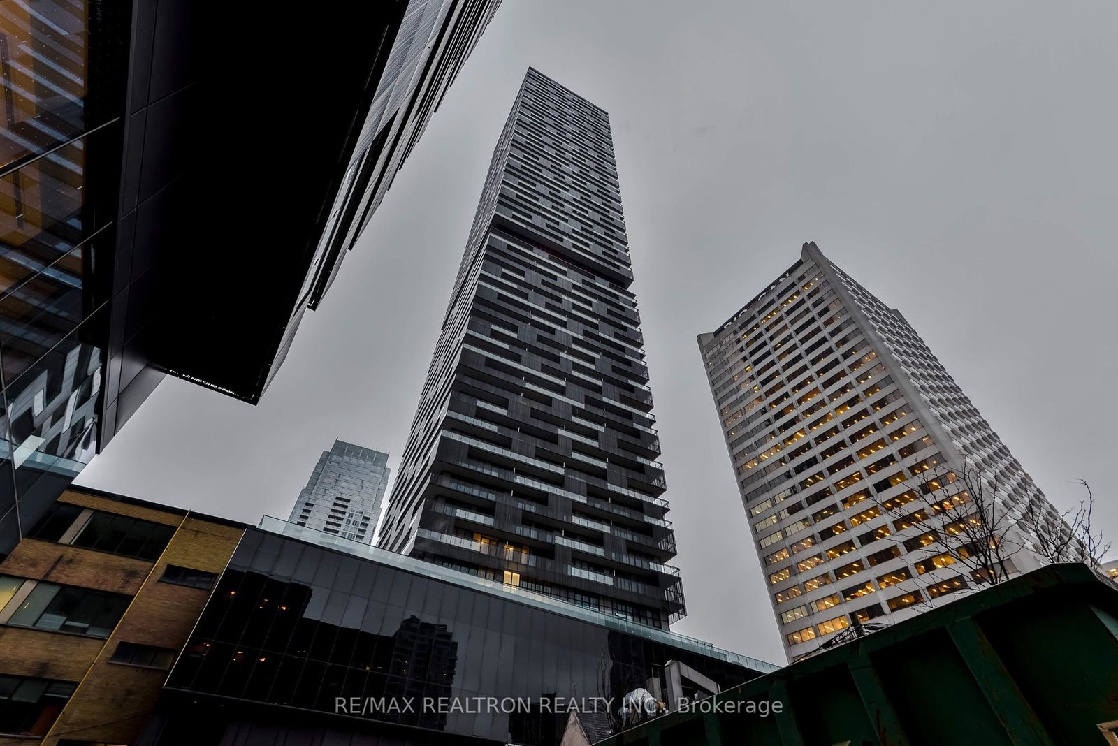 8-eglinton-avenue-e-toronto-ontario-c12095044