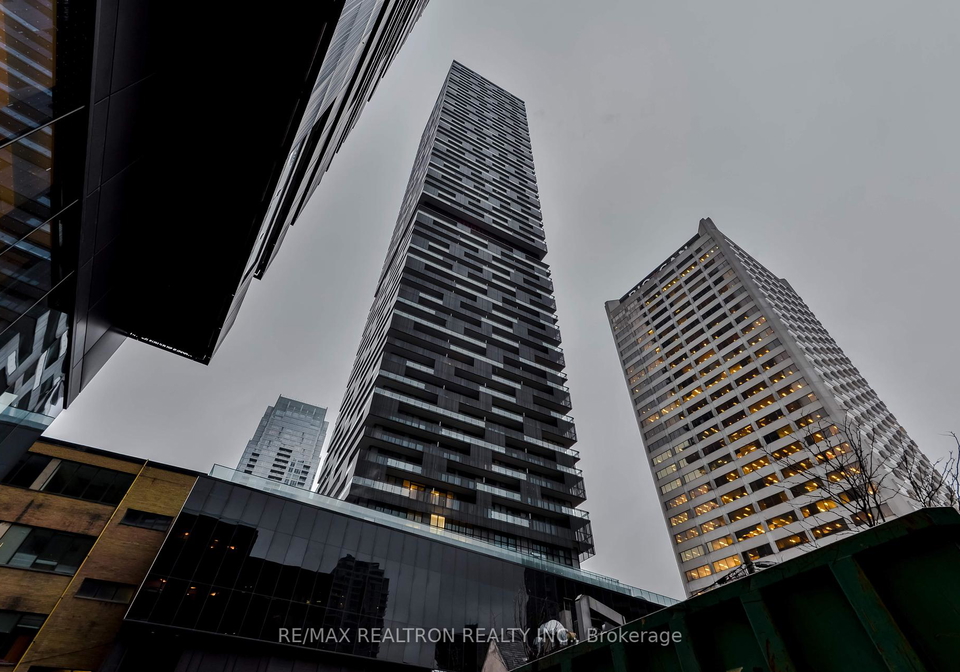 8-eglinton-avenue-e-toronto-ontario-c12095044