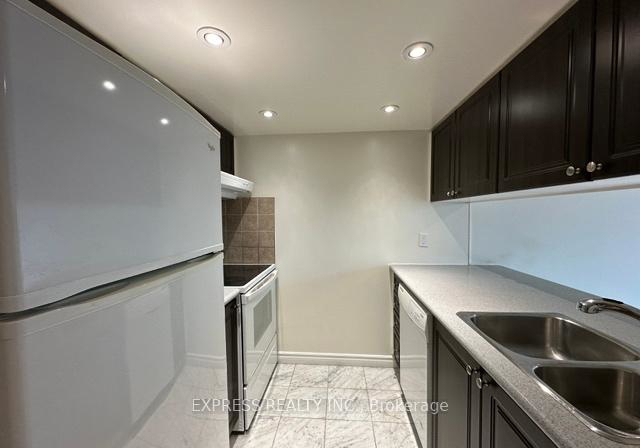 38-elm-street-toronto-ontario-c12095432