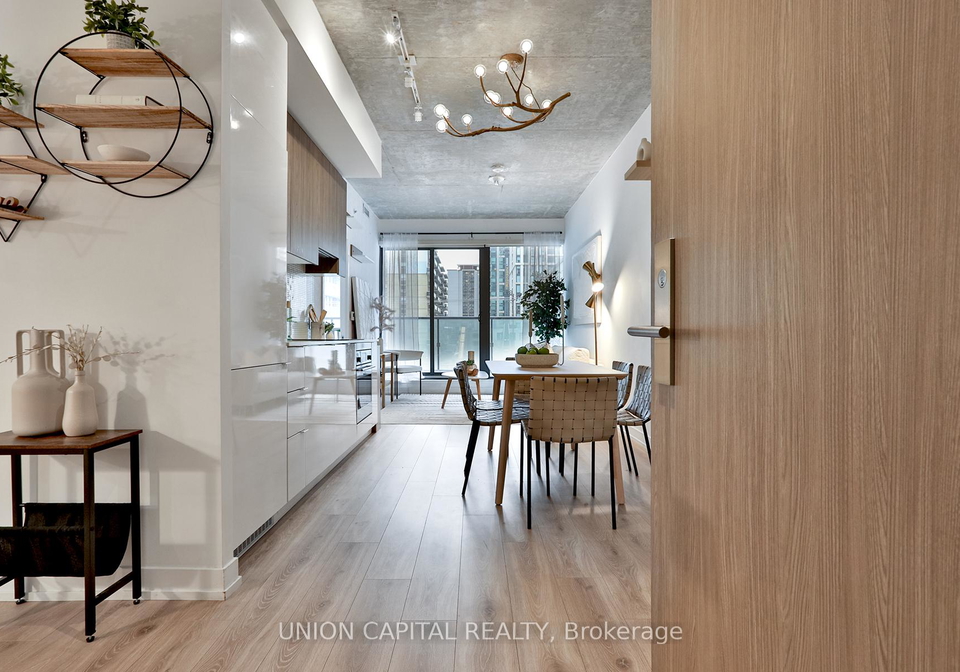 161-roehampton-avenue-n-toronto-ontario-c12095667
