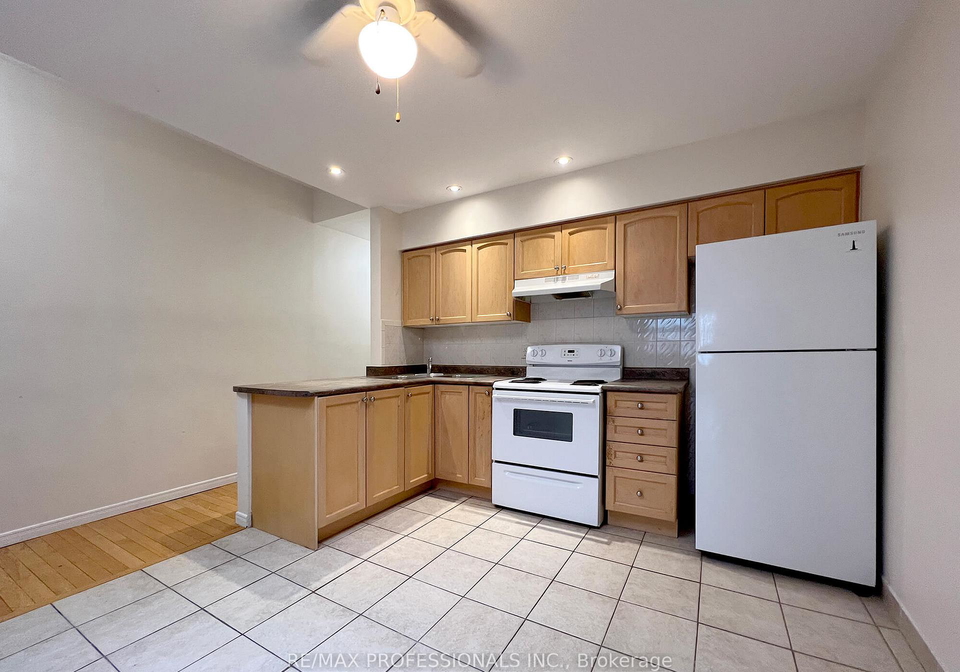 383-dundas-street-e-toronto-ontario-c12096440
