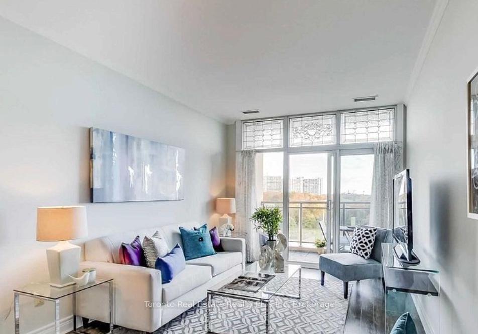 1-leaside-park-drive-east-york-ontario-c12097282