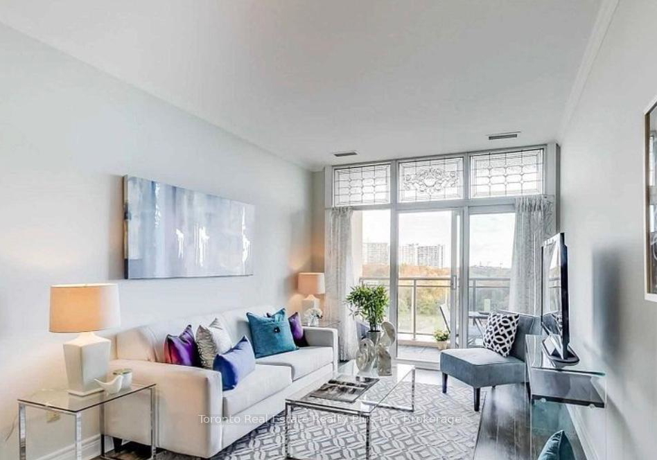 1-leaside-park-drive-east-york-ontario-c12097282