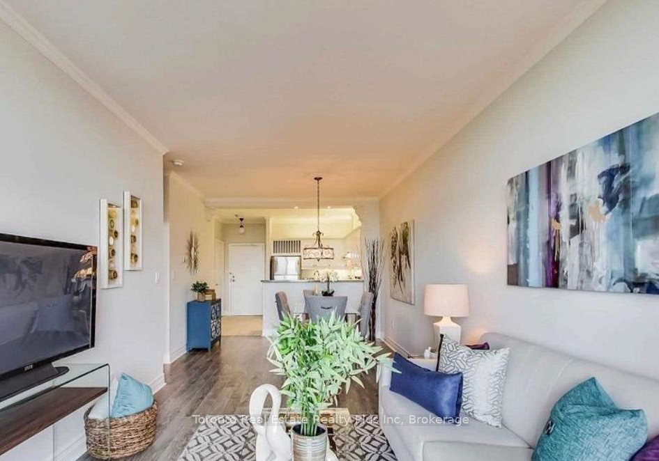 1-leaside-park-drive-east-york-ontario-c12097282