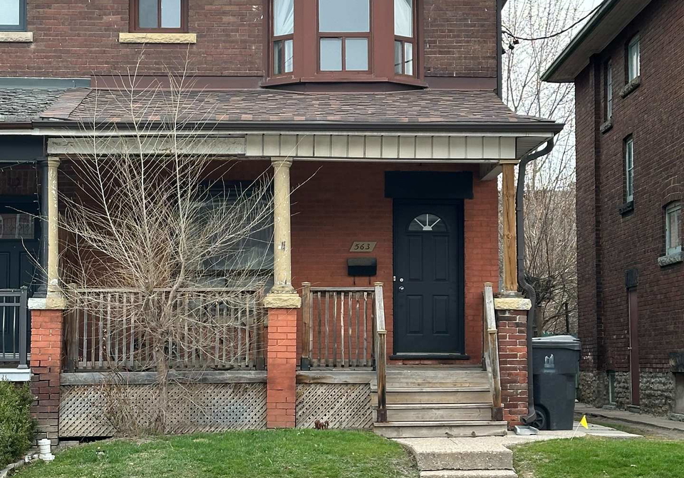 563-ossington-avenue-toronto-ontario-c12098713