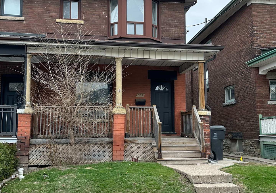 563-ossington-avenue-toronto-ontario-c12098713