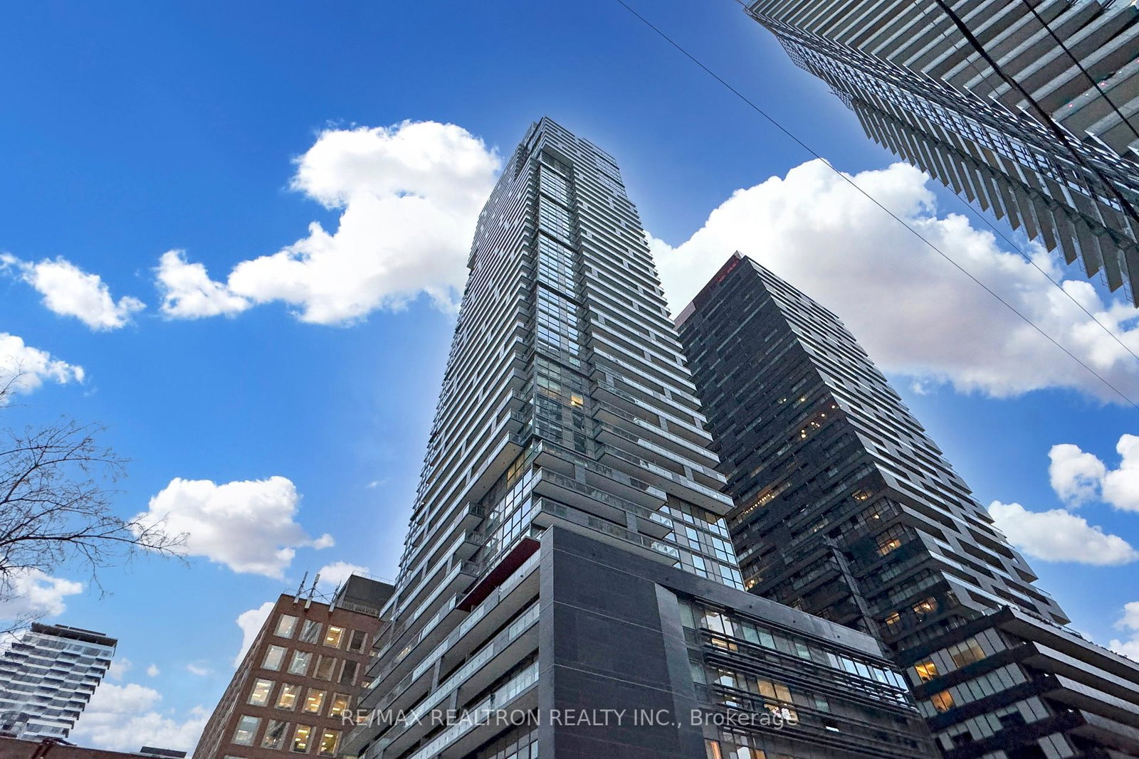 39-roehampton-avenue-toronto-ontario-c12100275