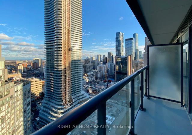 955-bay-street-toronto-ontario-c12102145