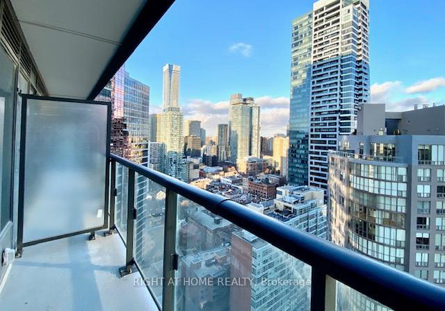 955-bay-street-toronto-ontario-c12102145