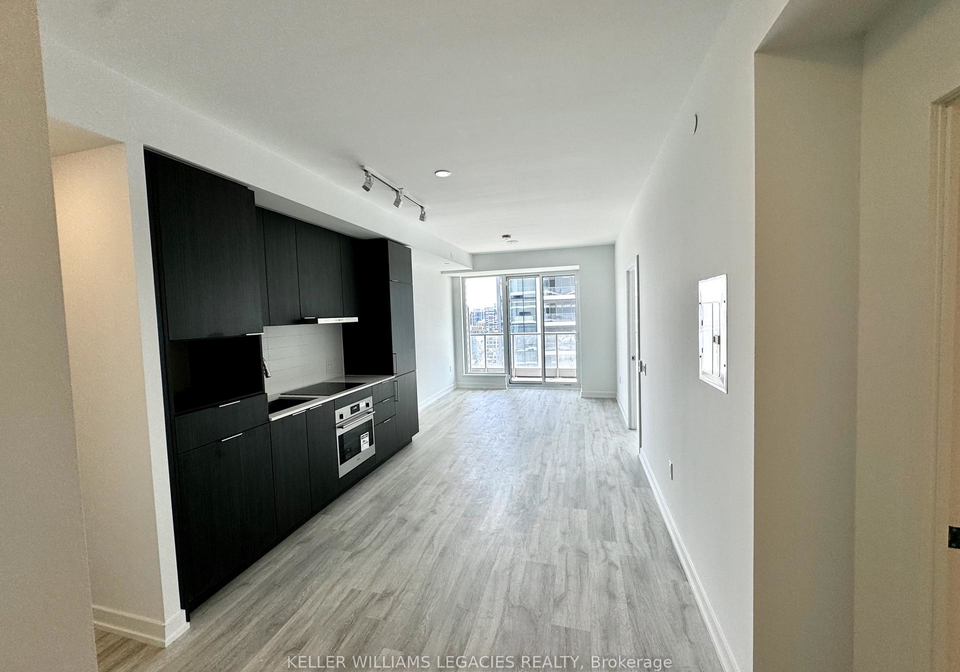 7-golden-lion-heights-north-york-ontario-c12103296