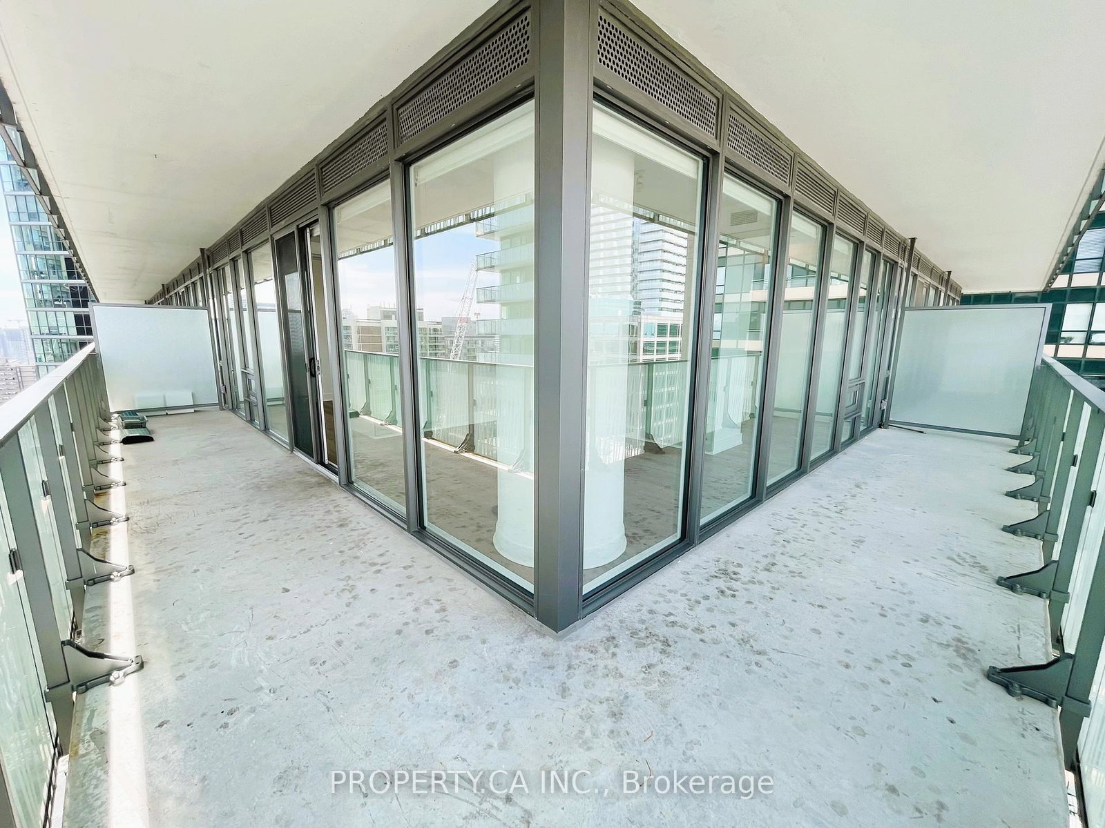42-charles-street-e-toronto-ontario-c12103639
