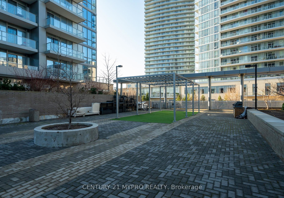 52-forest-manor-road-w-north-york-ontario-c12104392