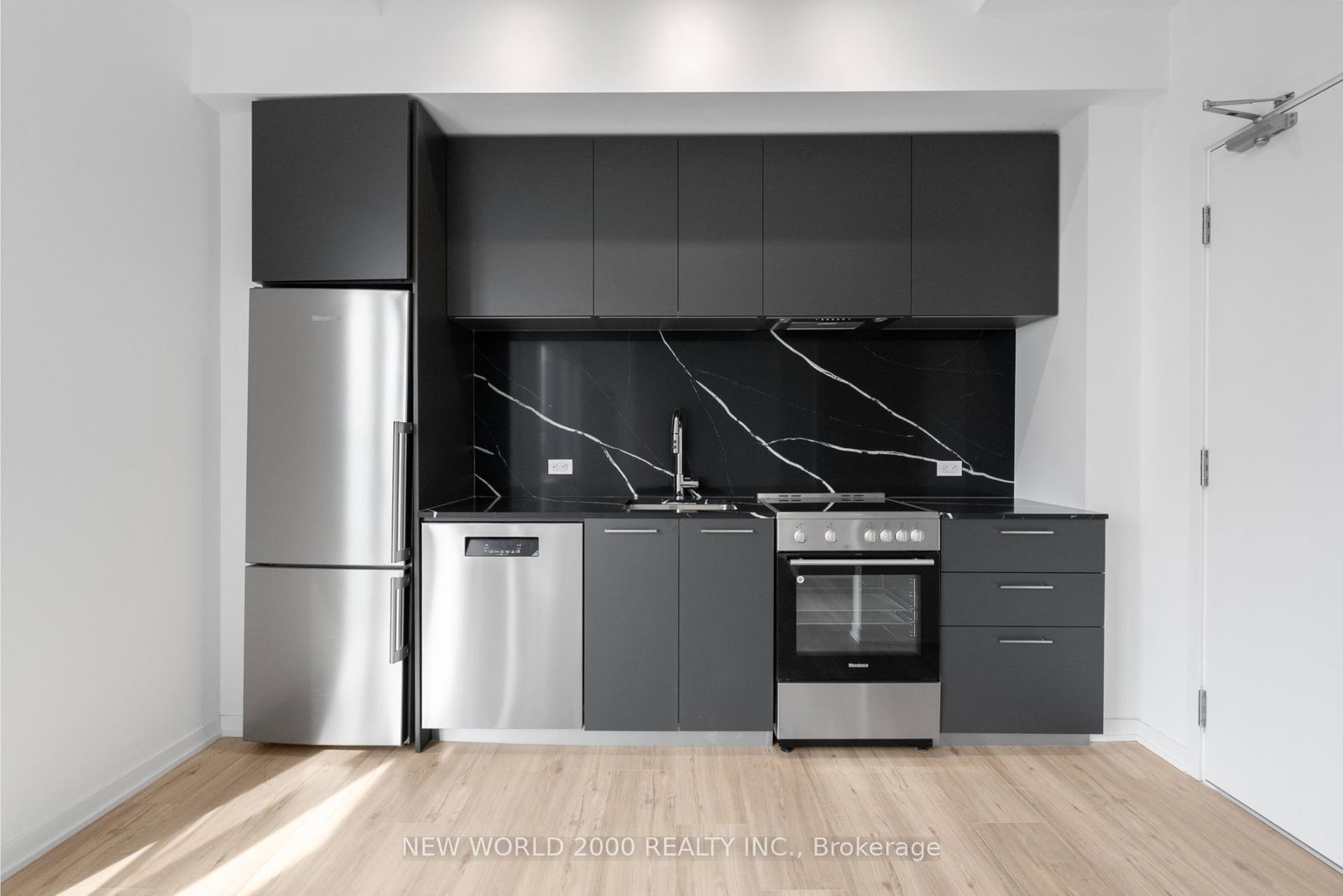 101-roehampton-avenue-toronto-ontario-c12105486