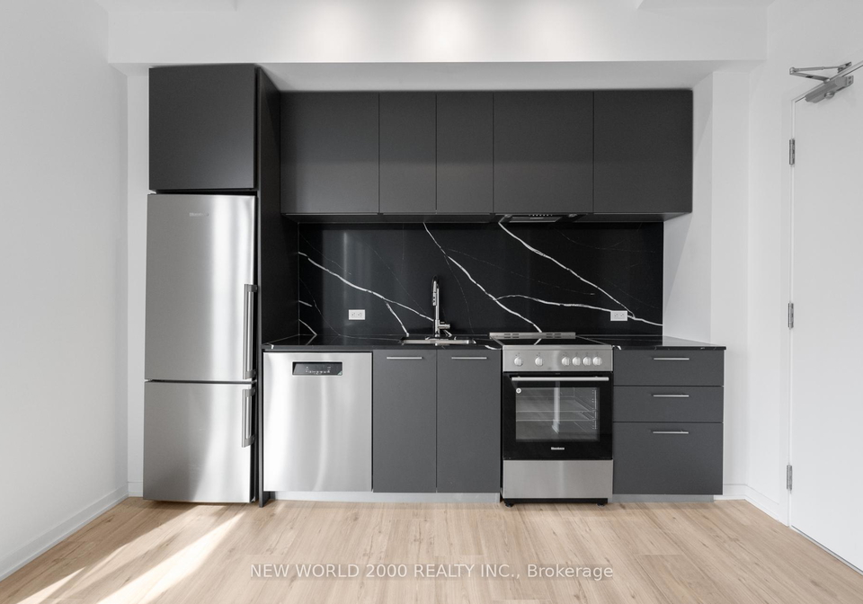 101-roehampton-avenue-toronto-ontario-c12105486