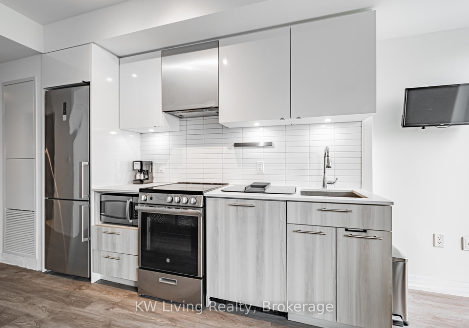251-jarvis-street-toronto-ontario-c12105594