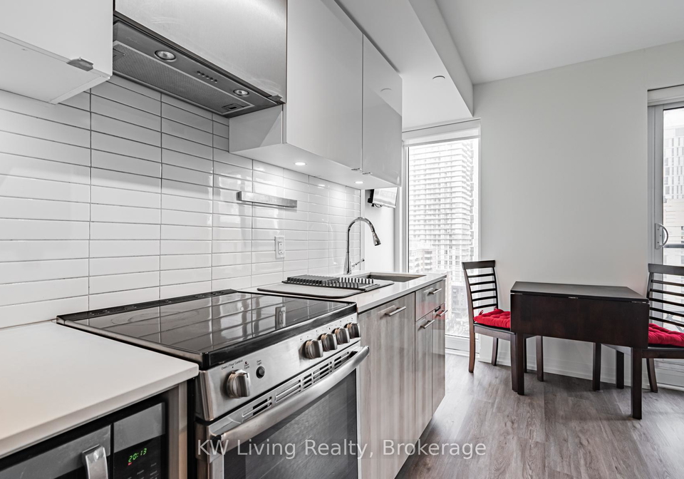 251-jarvis-street-toronto-ontario-c12105594